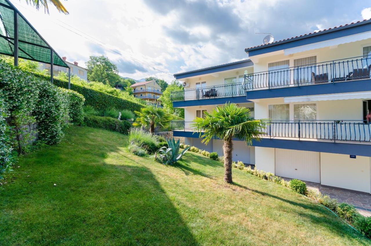 Apartments Marijana Ičići Esterno foto