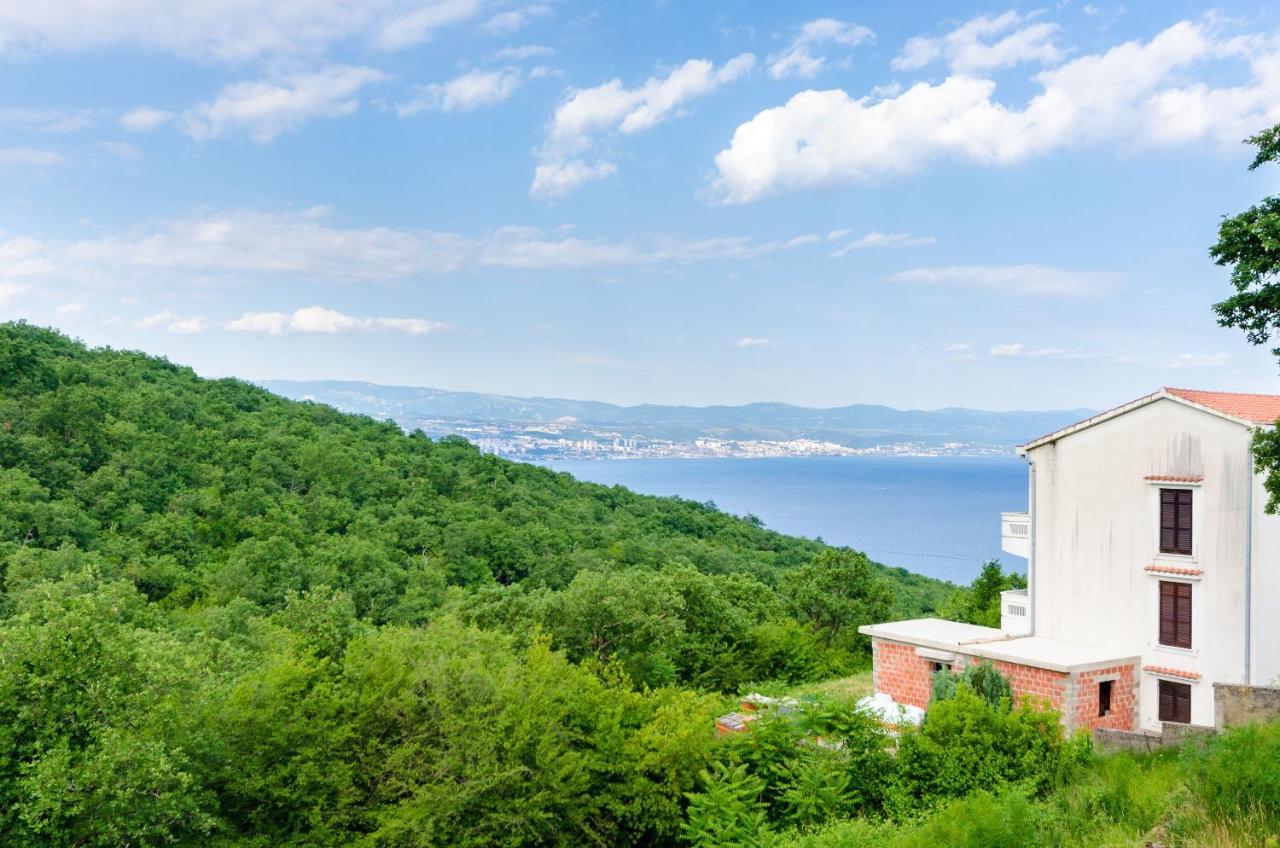 Apartments Marijana Ičići Esterno foto