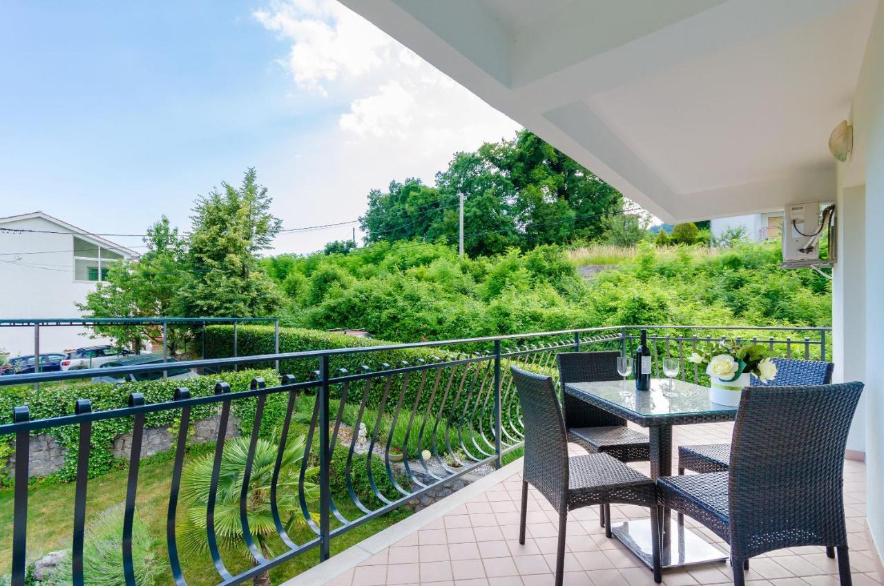 Apartments Marijana Ičići Esterno foto