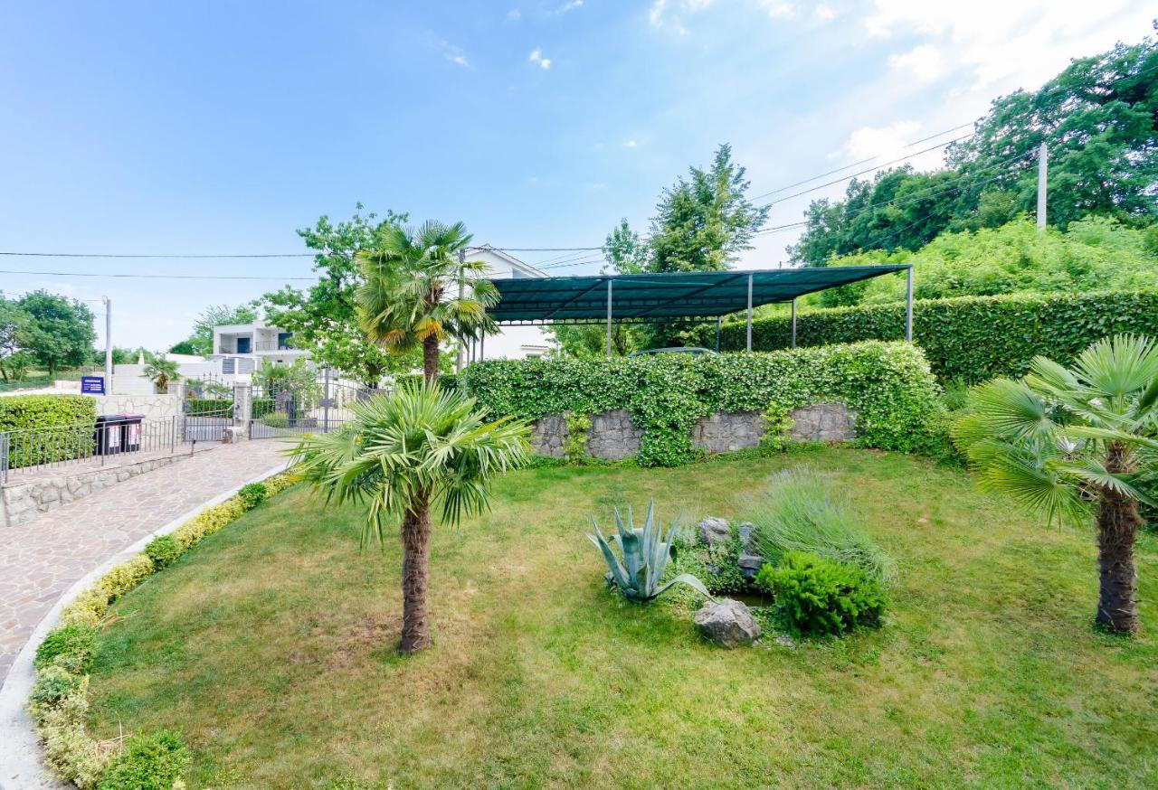Apartments Marijana Ičići Esterno foto