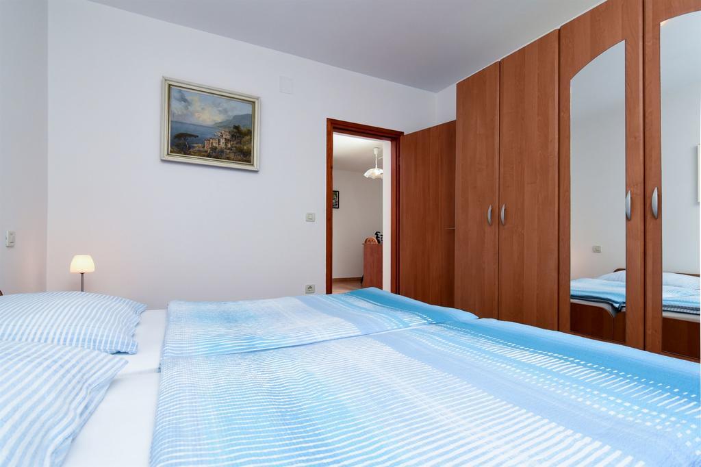 Apartments Marijana Ičići Esterno foto