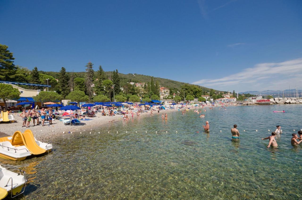 Apartments Marijana Ičići Esterno foto